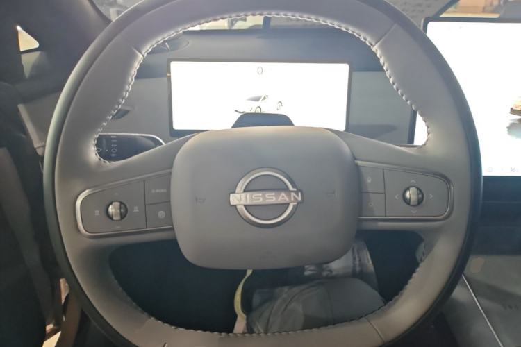 Used Nissan N7 2025 625 Max Steering Wheel