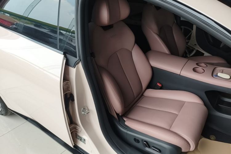 Used Nissan N7 2025 510 Max Right Front Seat