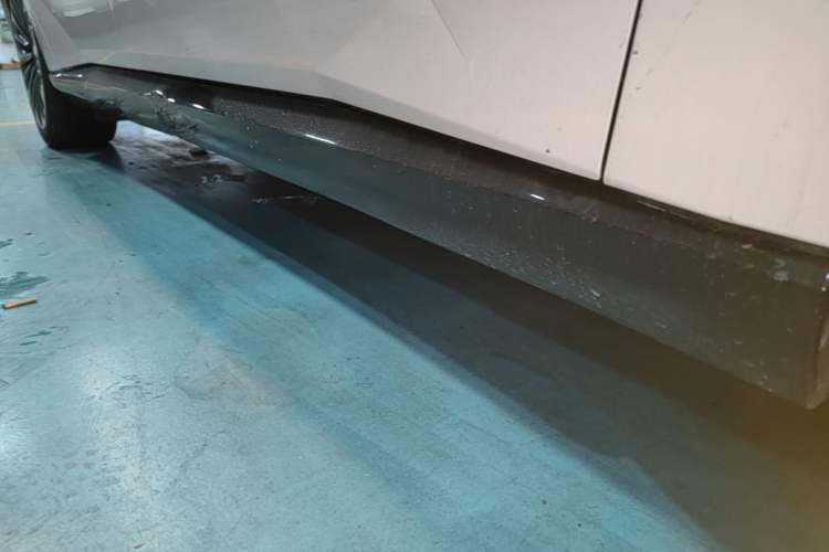 Used Nissan N7 2025 625 Max Right Side Sill