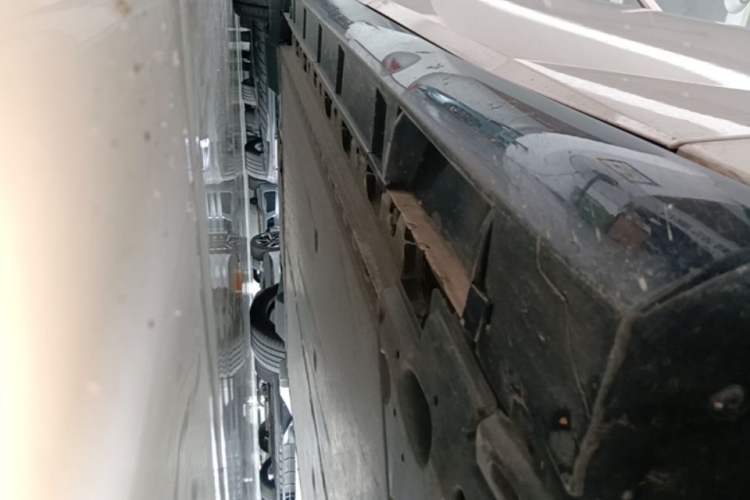 Used Nissan N7 2025 625 Max Right Side Sill