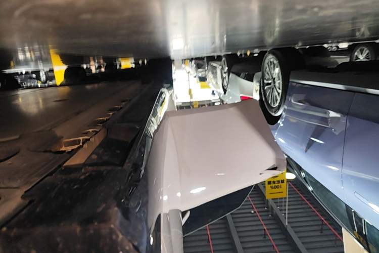 Used Nissan N7 2025 510 Pro Right Side Sill