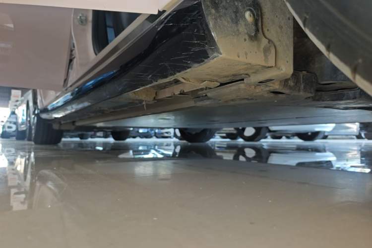 Used Nissan N7 2025 625 Max Right Side Sill