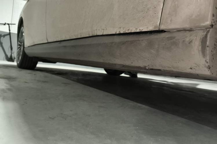 Used Nissan N7 2025 625 Max Right Side Sill