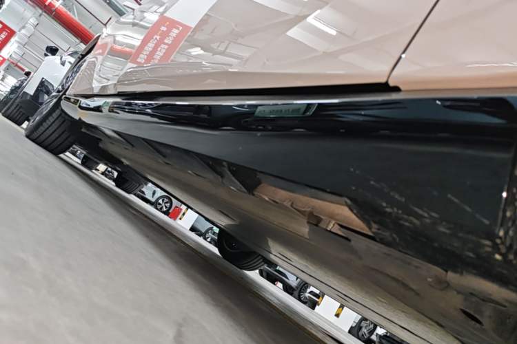 Used Nissan N7 2025 510 Max Right Side Sill