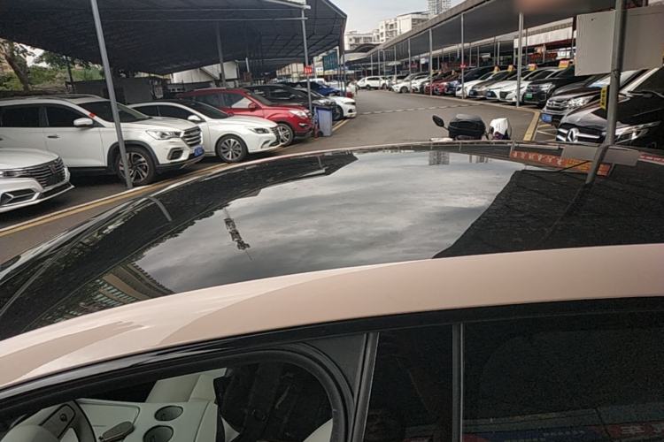 Used Nissan N7 2025 625 Max Roof