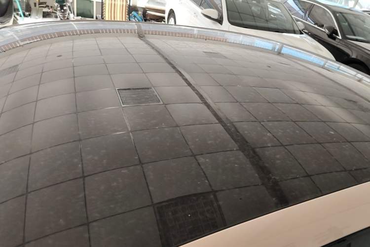 Used Nissan N7 2025 625 Max Roof
