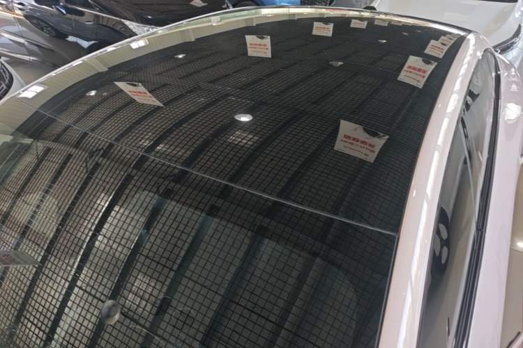 Used Nissan N7 2025 625 Max Roof