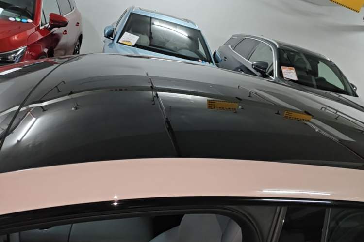 Used Nissan N7 2025 510 Max Roof