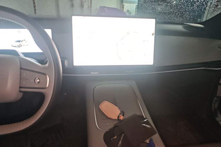 Used Nissan N7 2025 625 Max Audio And AC Panel