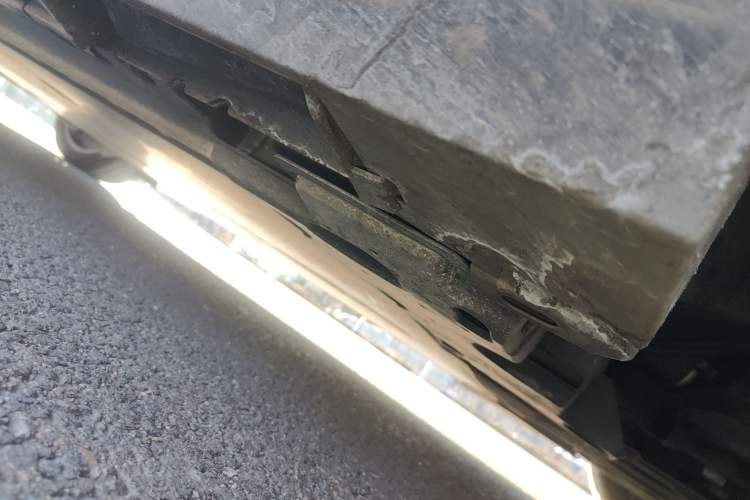 Used Nissan N7 2025 625 Max Chassis Front Right