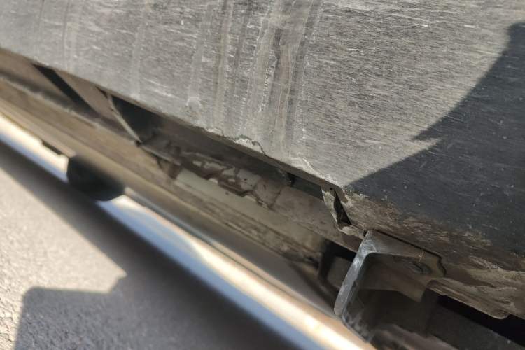 Used Nissan N7 2025 625 Max Chassis Rear Left