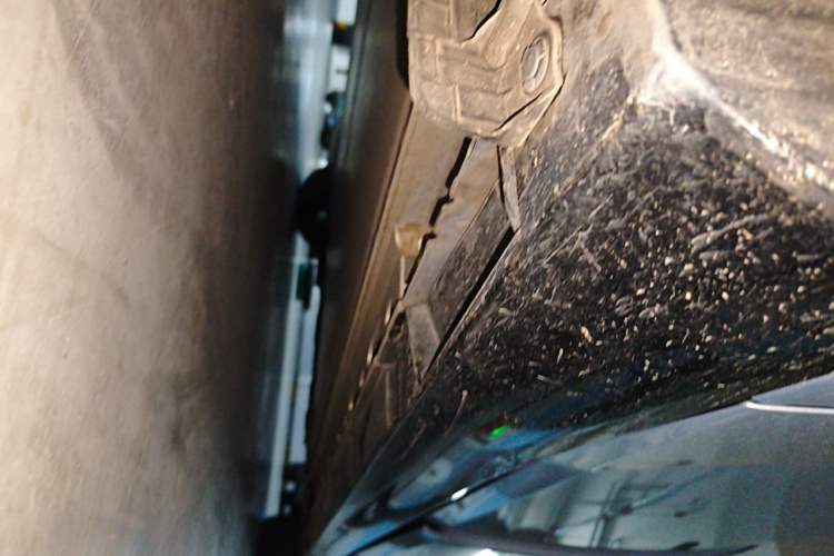 Used Nissan N7 2025 625 Max Chassis Rear Right