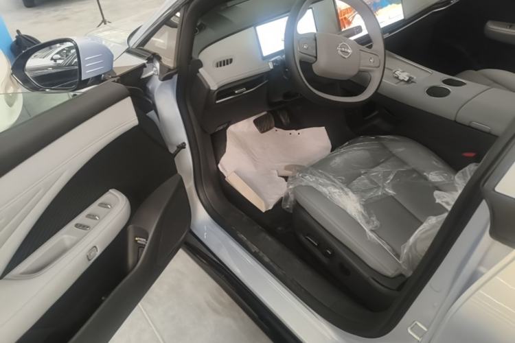 Used Nissan N7 2025 510 Pro Driver Seat
