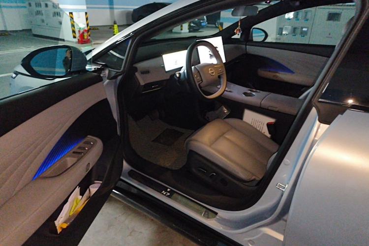 Used Nissan N7 2025 625 Max Driver Seat