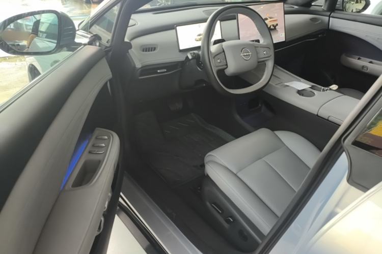 Used Nissan N7 2025 510 Max Driver Seat