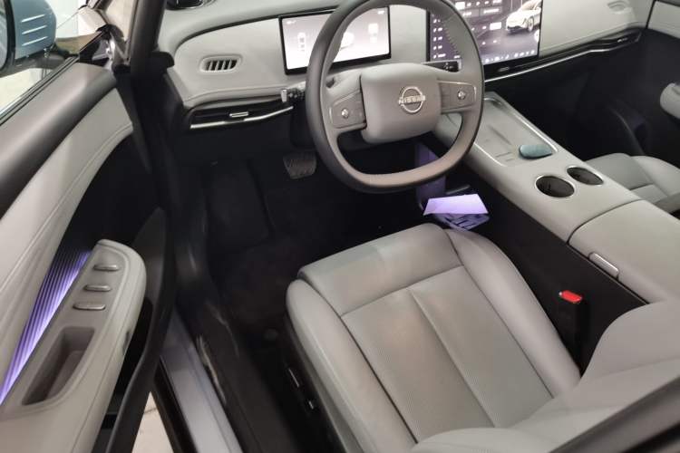 Used Nissan N7 2025 510 Pro Driver Seat