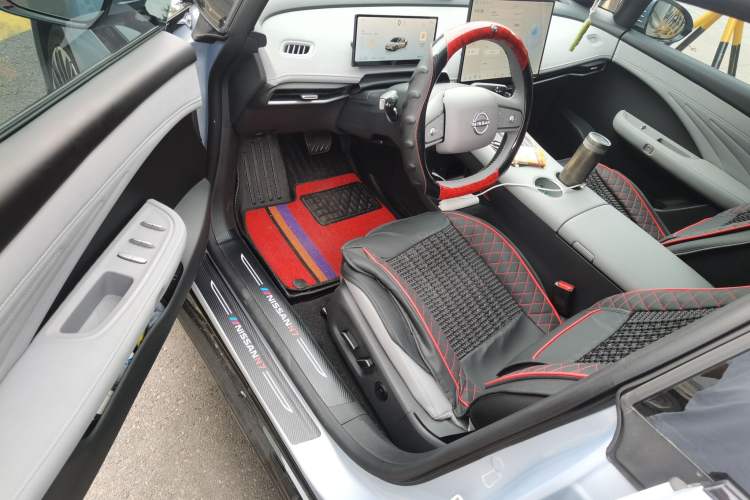 Used Nissan N7 2025 510 Max Driver Seat