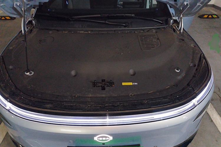 Used Nissan N7 2025 625 Max Engine Bay