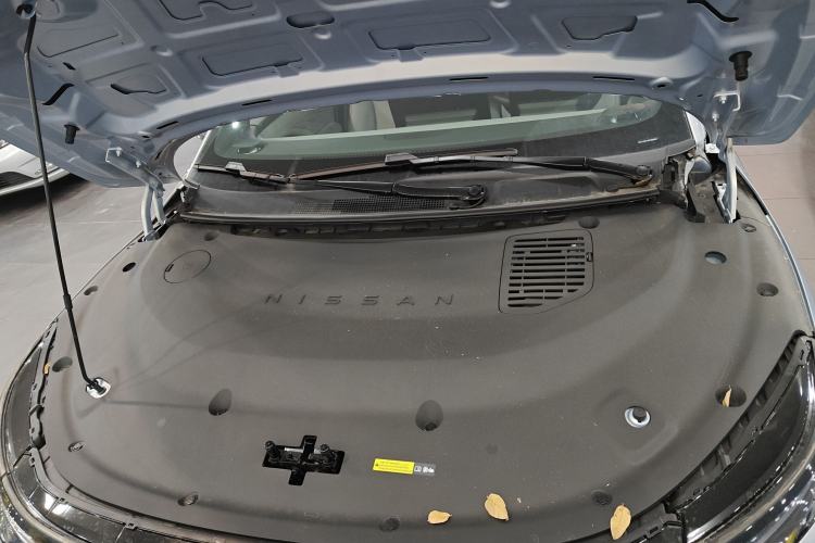 Used Nissan N7 2025 510 Pro Engine Bay