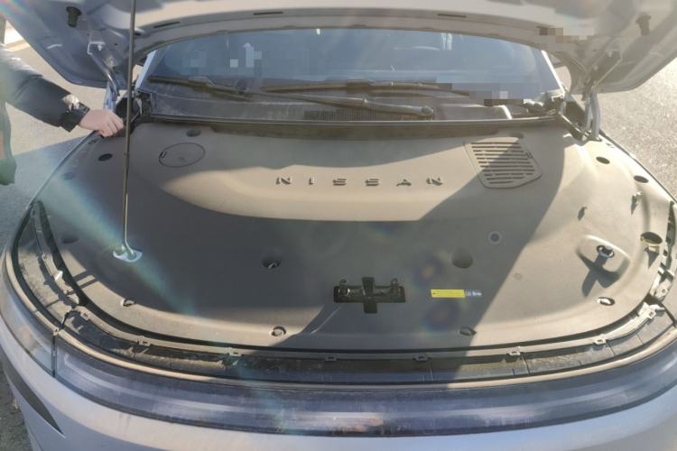 Used Nissan N7 2025 625 Max Engine Bay