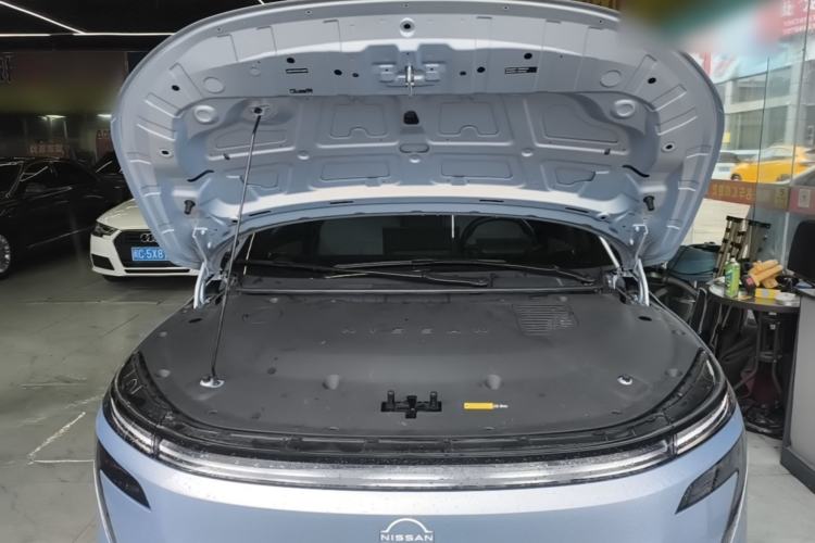 Used Nissan N7 2025 510 Max Engine Bay