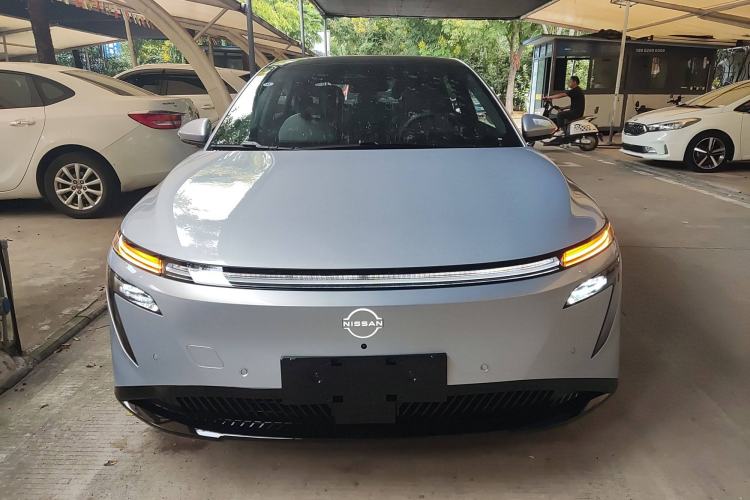 Used Nissan N7 2025 510 Max Exterior 1