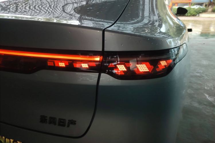 Used Nissan N7 2025 510 Pro Exterior 1