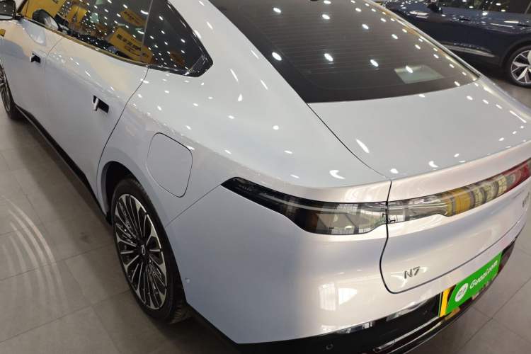 Used Nissan N7 2025 510 Max Exterior 2