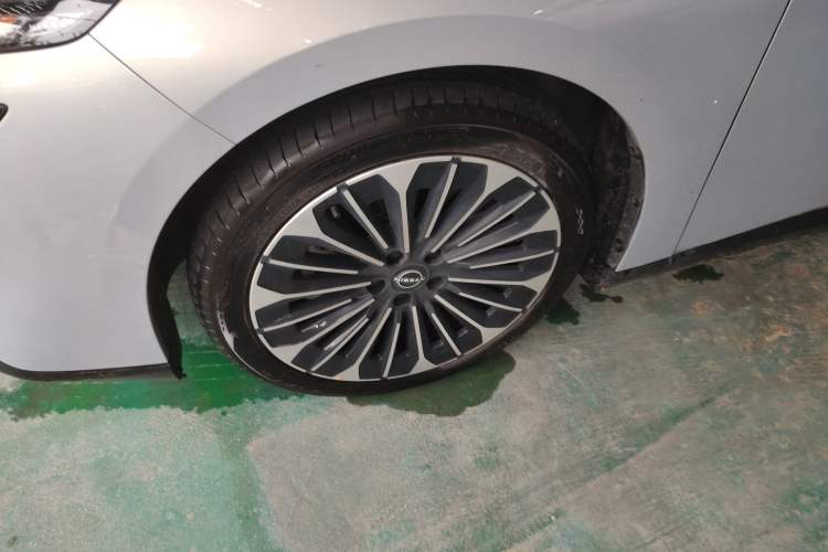 Used Nissan N7 2025 510 Pro Exterior 2