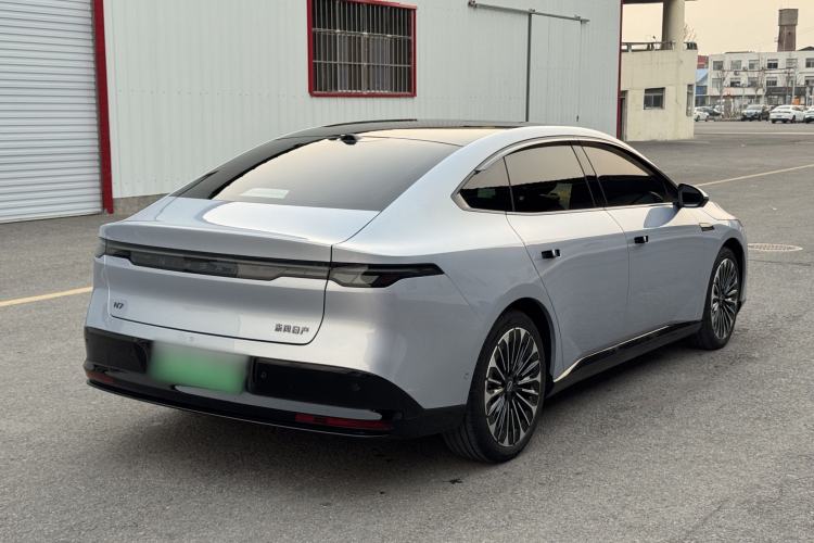 Used Nissan N7 2025 625 Max Exterior 3
