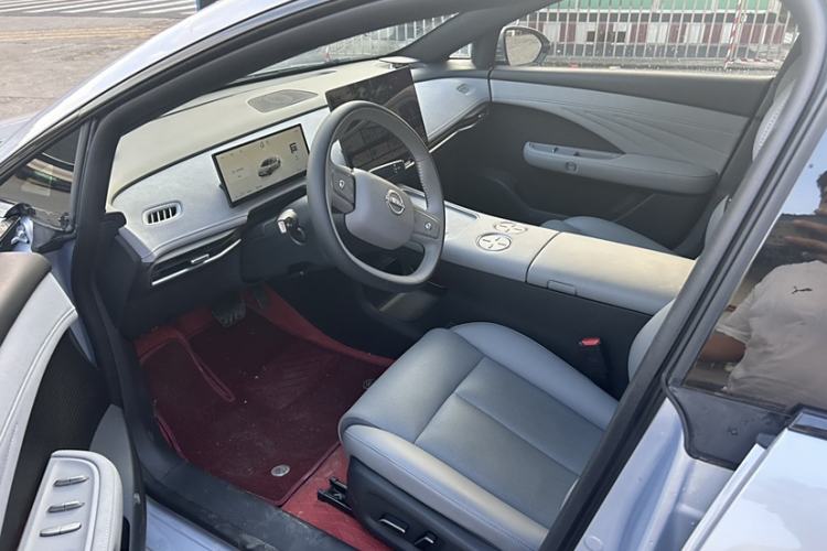 Used Nissan N7 2025 510 Pro Exterior 4