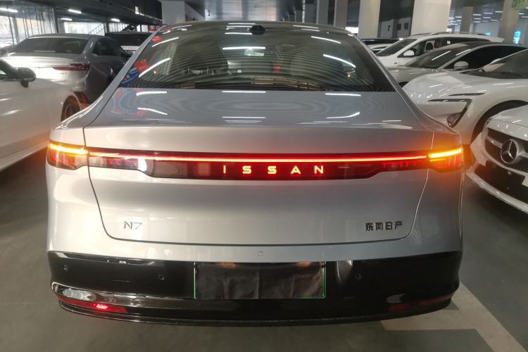 Used Nissan N7 2025 510 Max Exterior 4