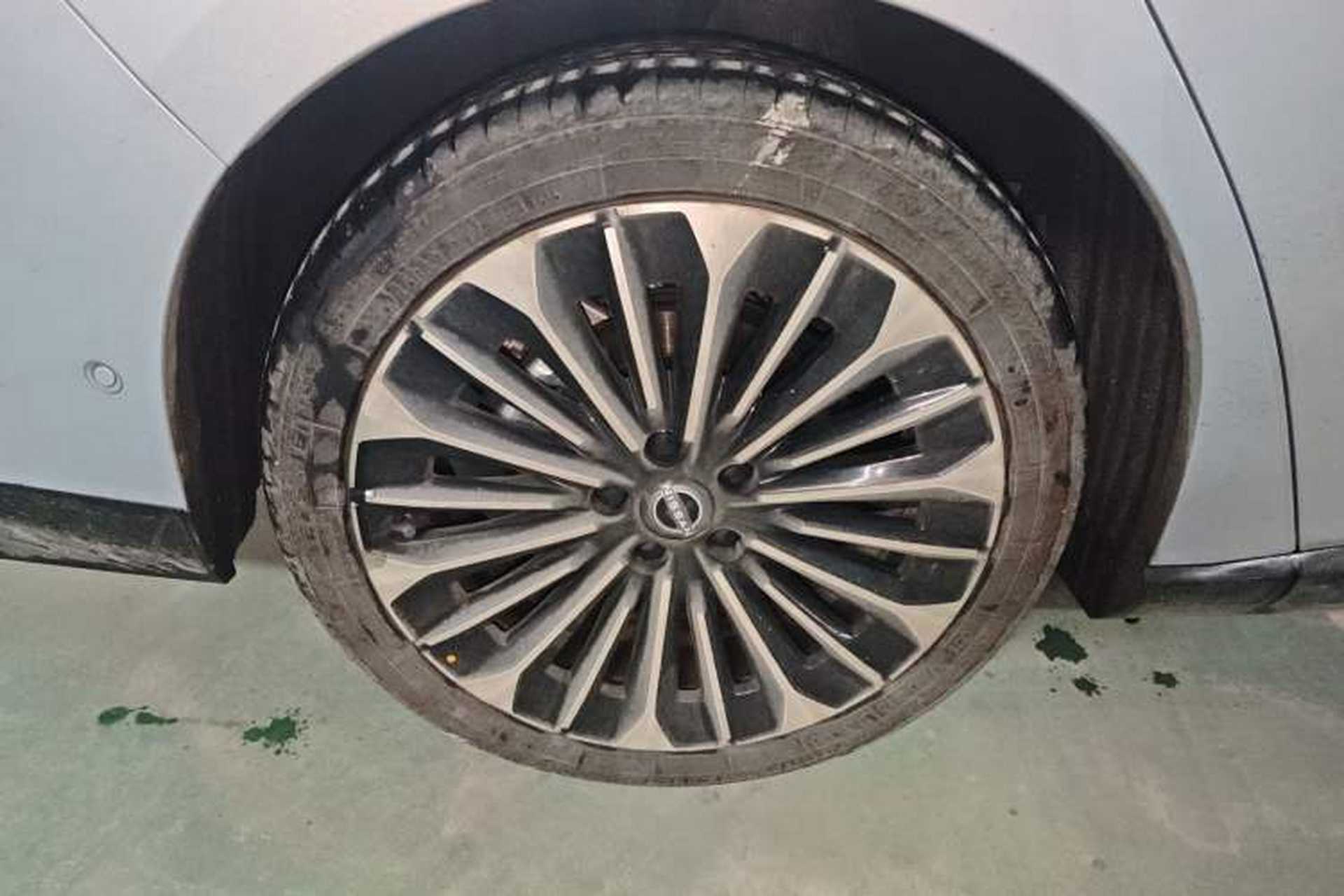 Used Nissan N7 2025 625 Max Exterior 8