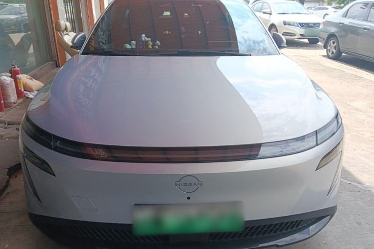 Used Nissan N7 2025 625 Pro Front