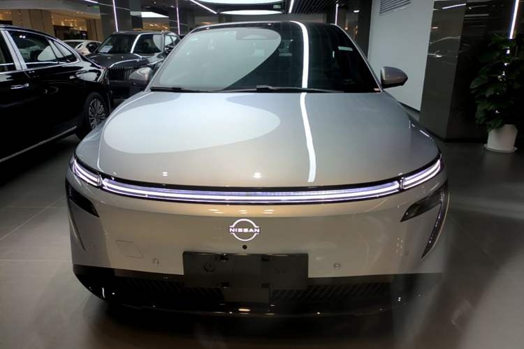 Used Nissan N7 2025 625 Max Front
