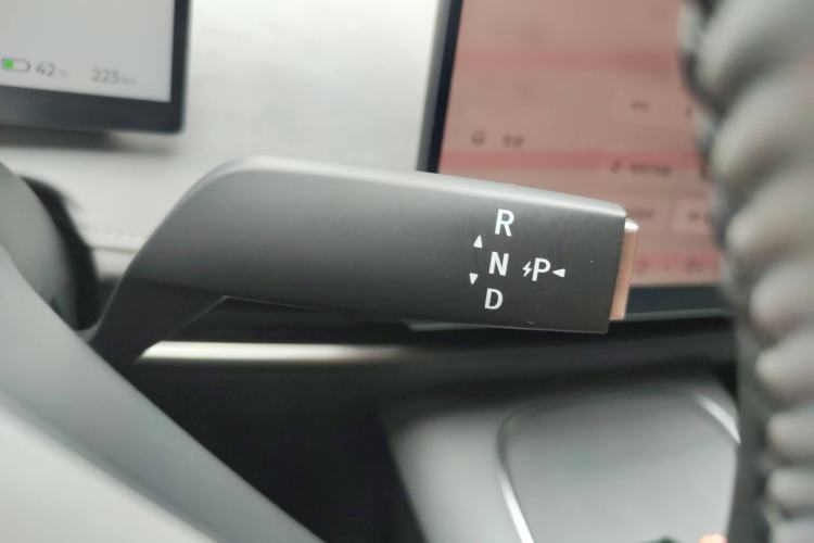 Used Nissan N7 2025 510 Pro Gear Lever