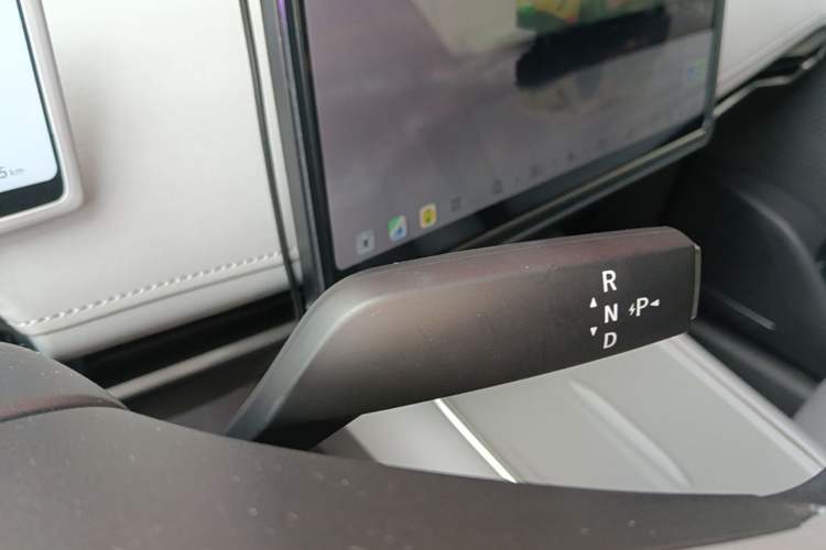 Used Nissan N7 2025 625 Pro Gear Lever
