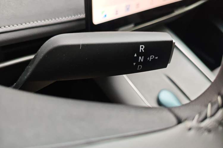 Used Nissan N7 2025 510 Max Gear Lever
