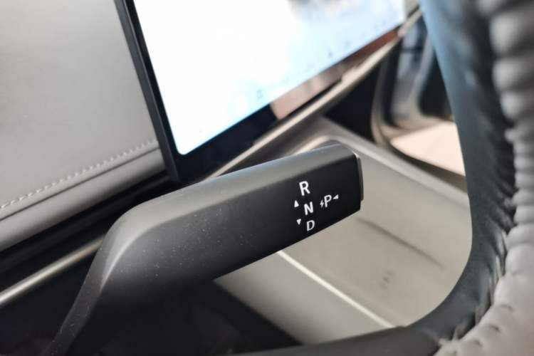Used Nissan N7 2025 510 Air Gear Lever