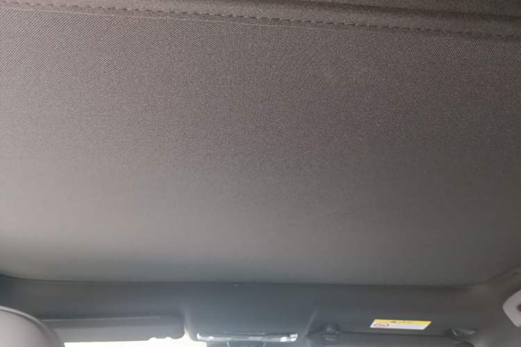 Used Nissan N7 2025 625 Pro Headliner