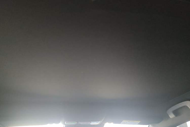 Used Nissan N7 2025 510 Air Headliner