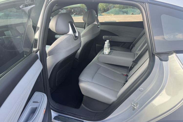 Used Nissan N7 2025 625 Pro Interior 4