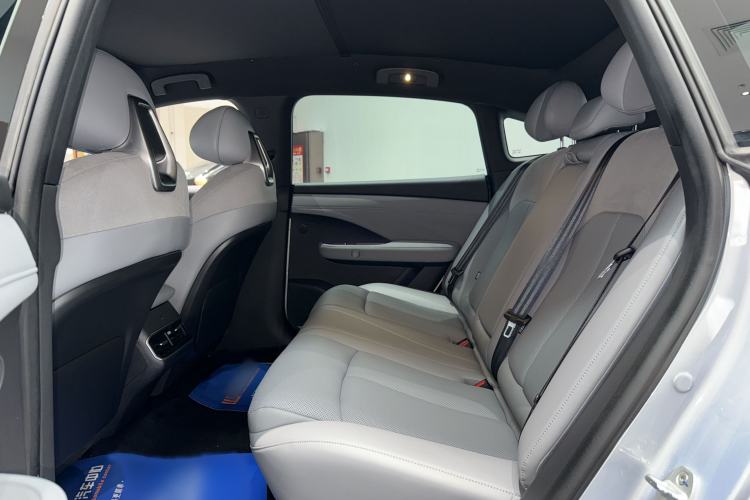 Used Nissan N7 2025 625 Pro Interior 5