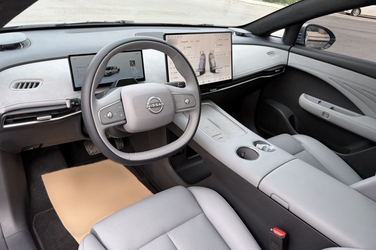 Used Nissan N7 2025 510 Max Interior 6