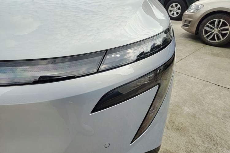 Used Nissan N7 2025 510 Max Left Front Headlight