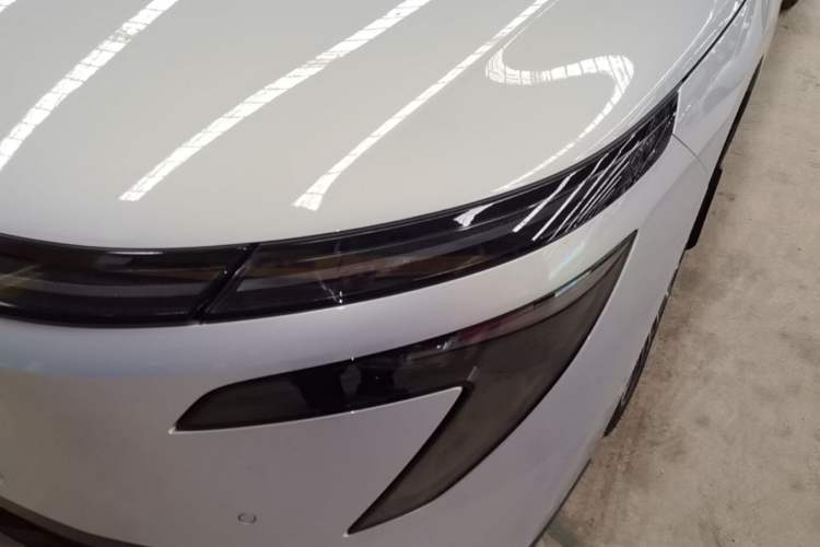 Used Nissan N7 2025 625 Pro Left Front Headlight