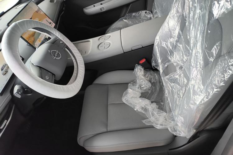Used Nissan N7 2025 510 Pro Left Front Seat