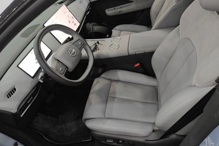 Used Nissan N7 2025 510 Pro Left Front Seat