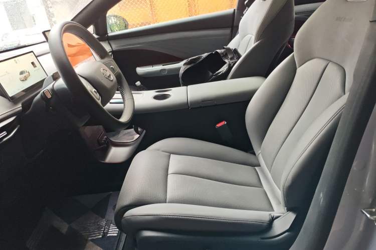 Used Nissan N7 2025 510 Max Left Front Seat