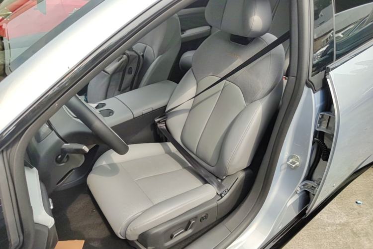 Used Nissan N7 2025 510 Max Left Front Seat